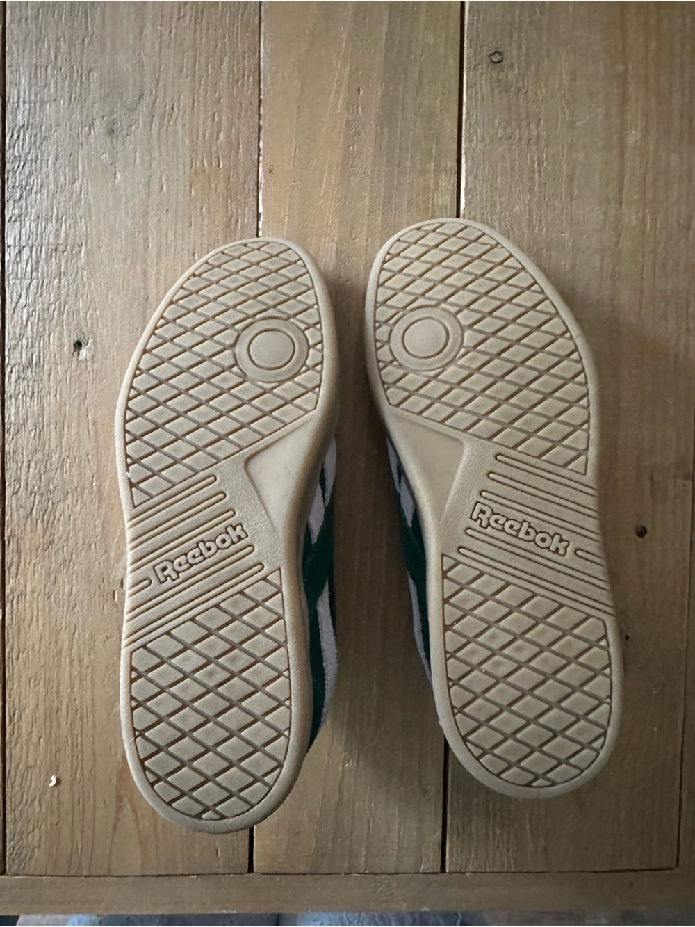 Reebok Green Suede Low-Top Sneakers with Gum Sole - Picture 6 of 6
